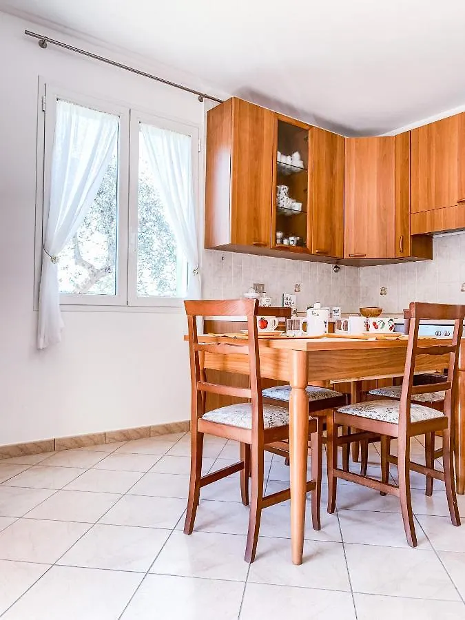 アパート Appartamento La Casa Rossa - Affitti Brevi Italia リミニ